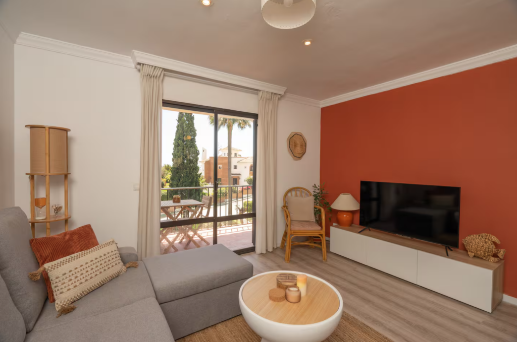 El Chaparral: Walk to the beach