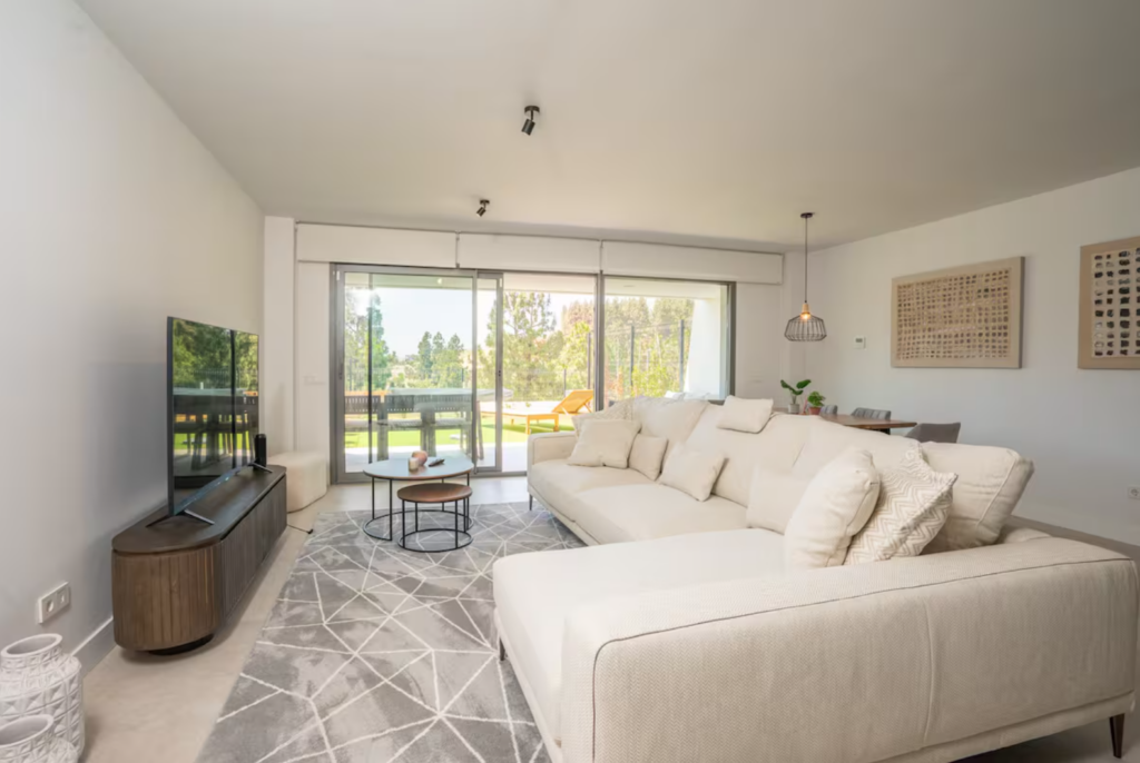 El Chaparral: Next to golf and La Cala