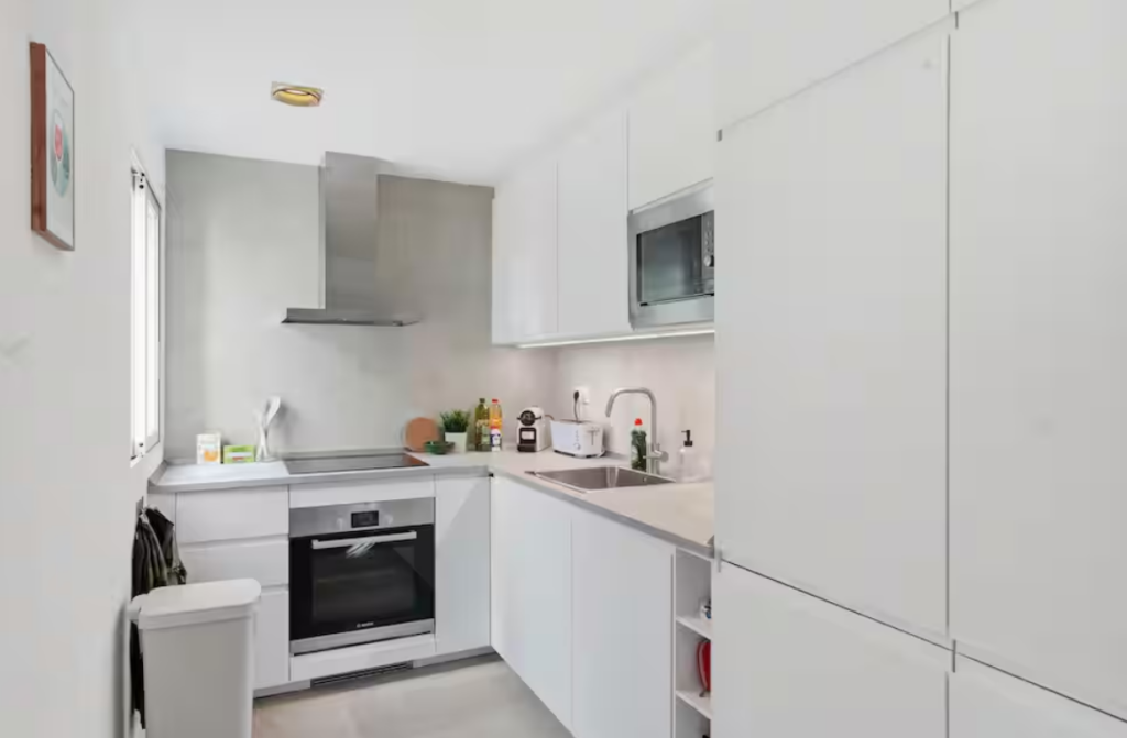 Miraflores – walk to the beach!